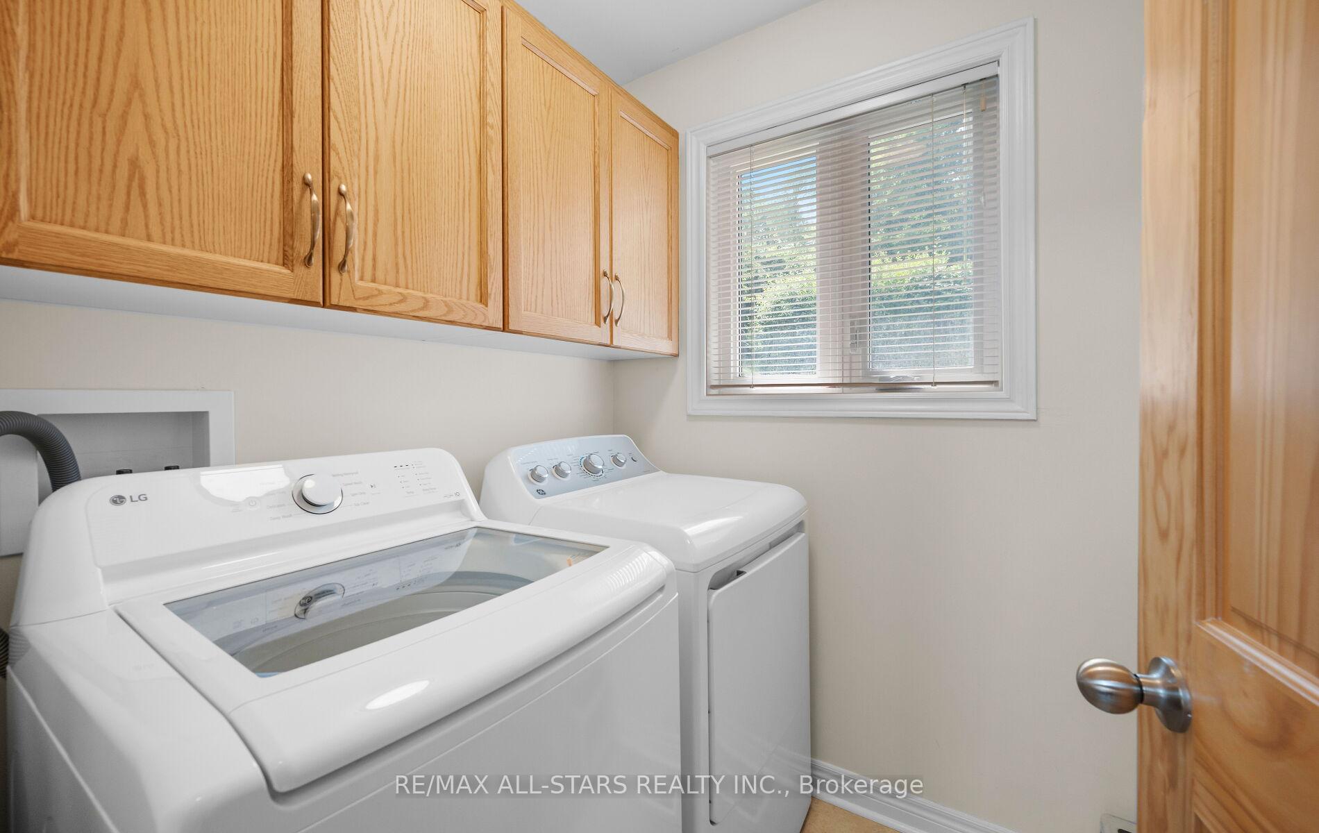 Photo 29 of 137 Connaught Crescent, Caledon, Bolton West — HOMEH