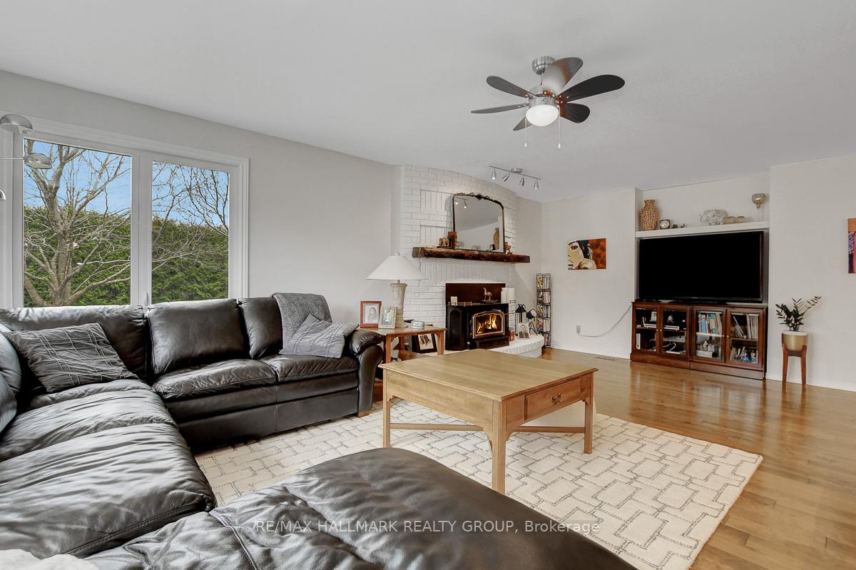 Photo 18 of 111 Huntley Manor Drive, Ottawa, Huntley Ward (South East) — HOMEH