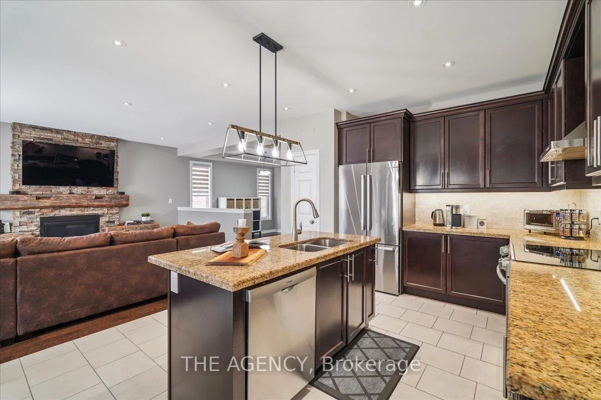 Photo 21 of 77 Sharpe Crescent, New Tecumseth, Tottenham — HOMEH