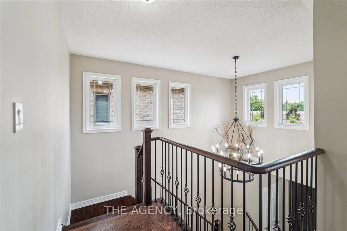 Photo 25 of 77 Sharpe Crescent, New Tecumseth, Tottenham — HOMEH