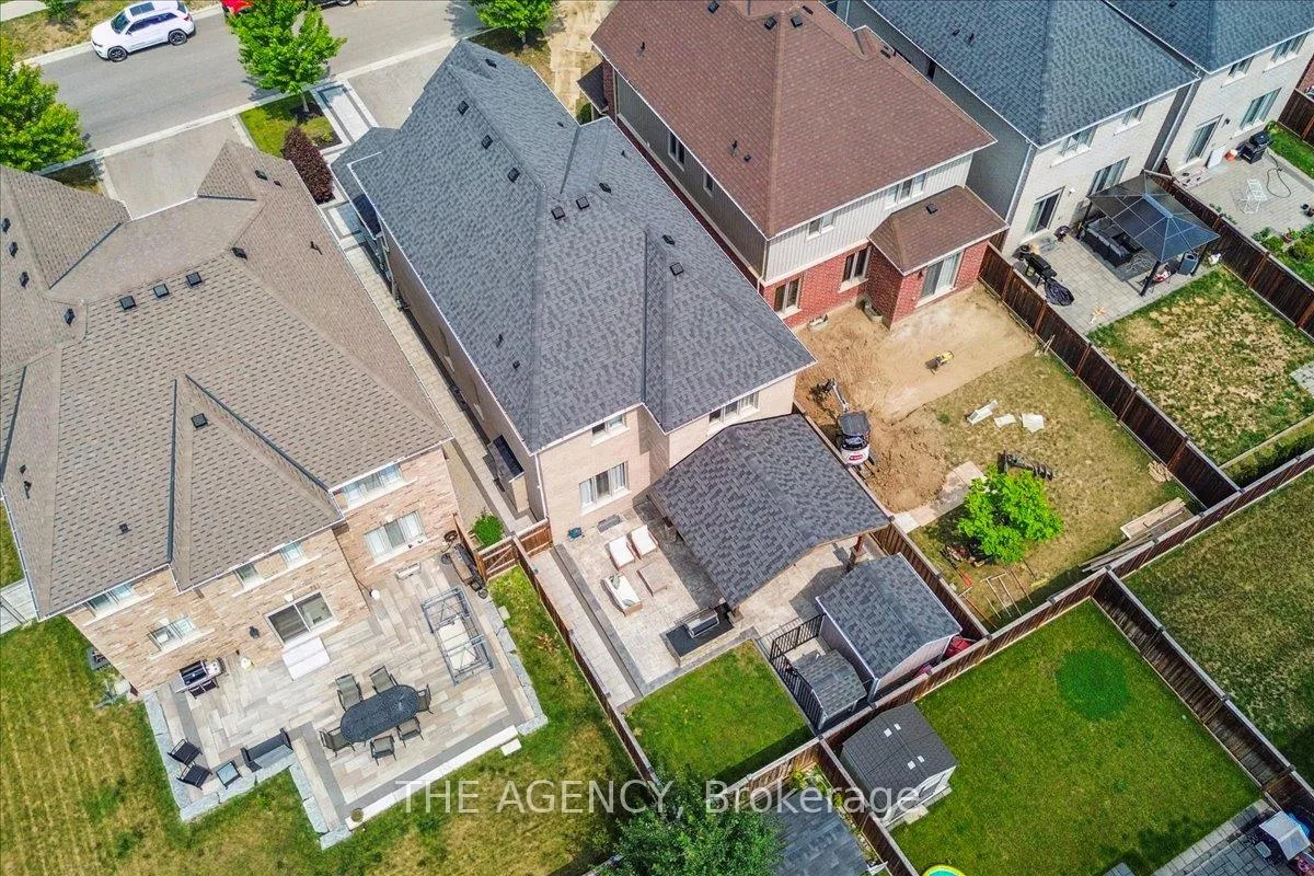 Photo 44 of 77 Sharpe Crescent, New Tecumseth, Tottenham — HOMEH