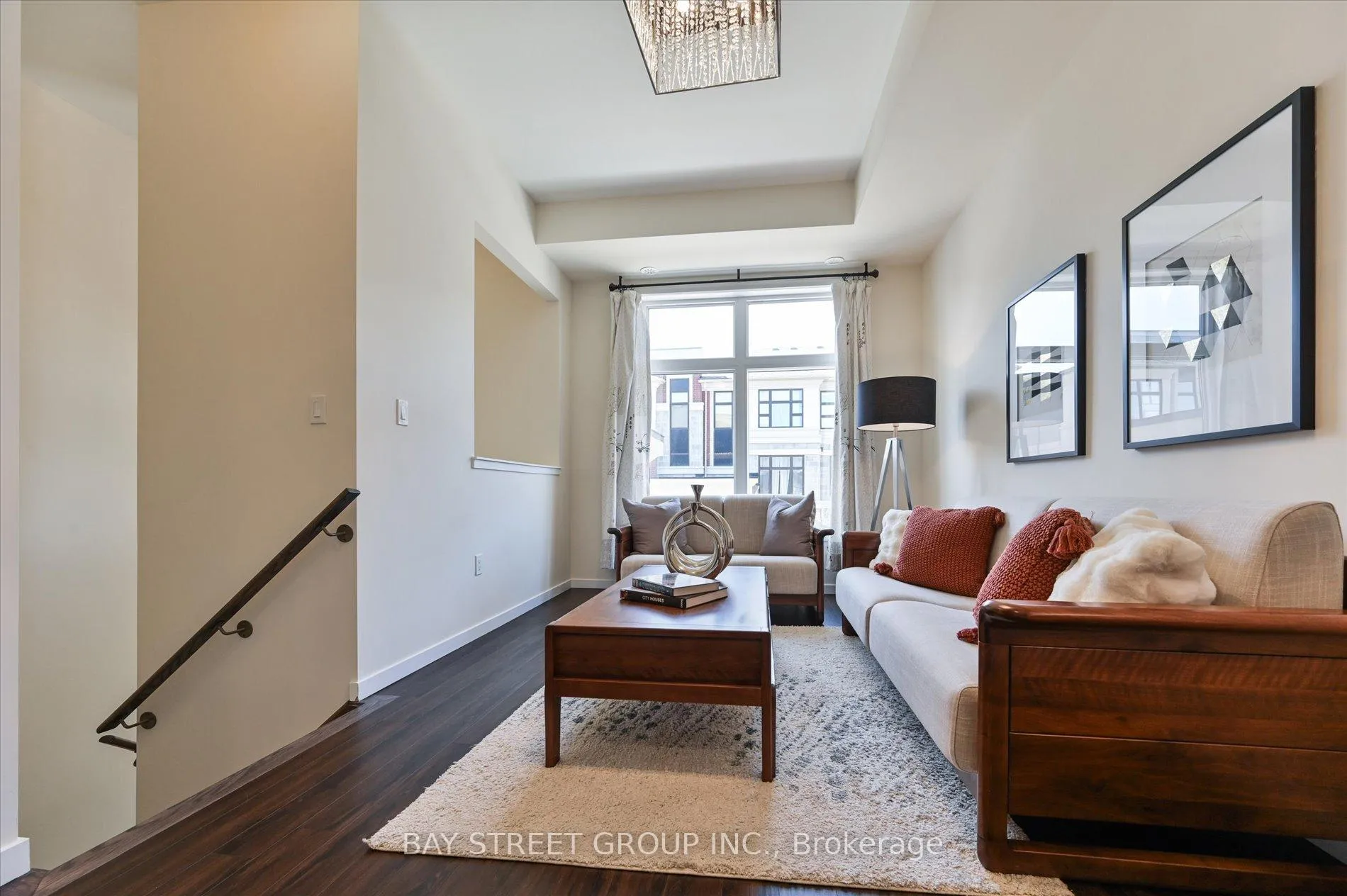 Photo 4 of 36 Armillo Place, Markham, Wismer — HOMEH
