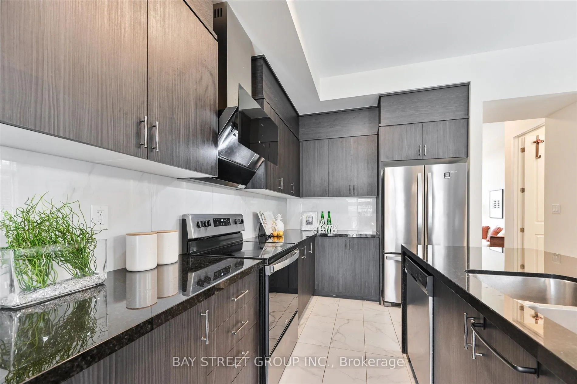 Photo 12 of 36 Armillo Place, Markham, Wismer — HOMEH