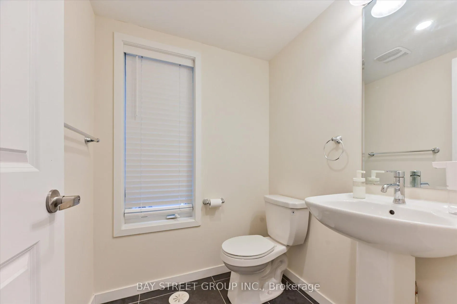 Photo 26 of 36 Armillo Place, Markham, Wismer — HOMEH