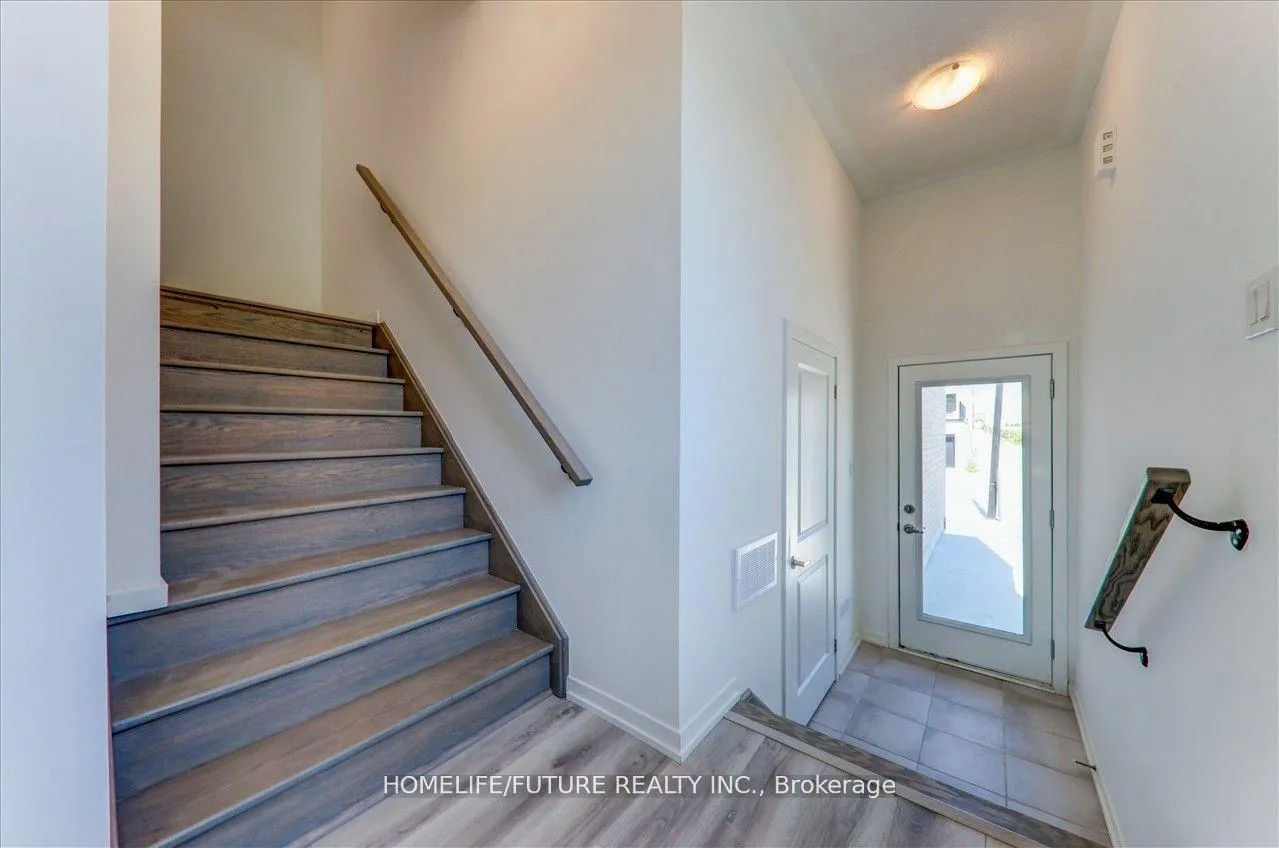 Photo 12 of 233 Monarch Avenue, Ajax, South West — HOMEH