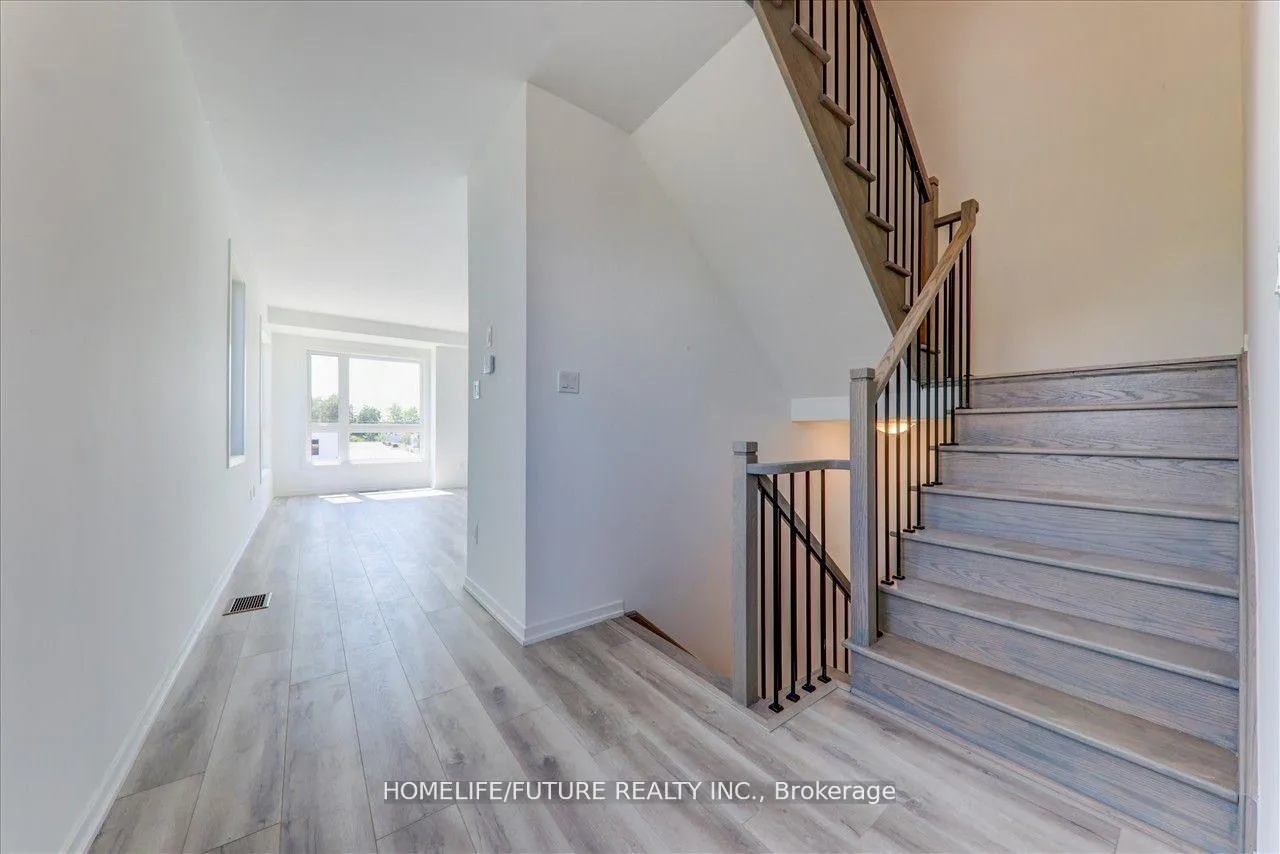Photo 14 of 233 Monarch Avenue, Ajax, South West — HOMEH