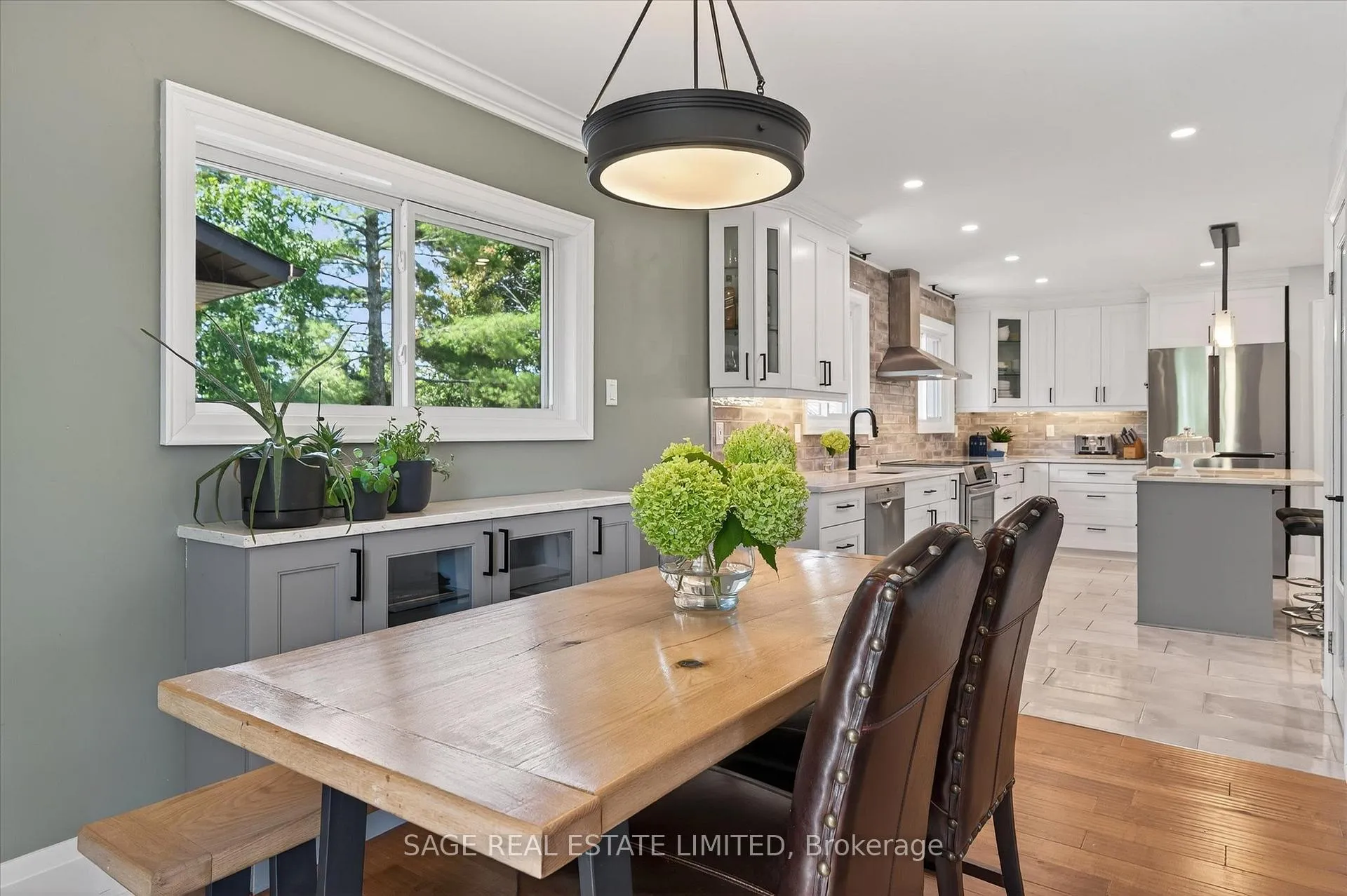 Photo 15 of 19 Cedartree Lane, Kawartha Lakes, Bobcaygeon — HOMEH