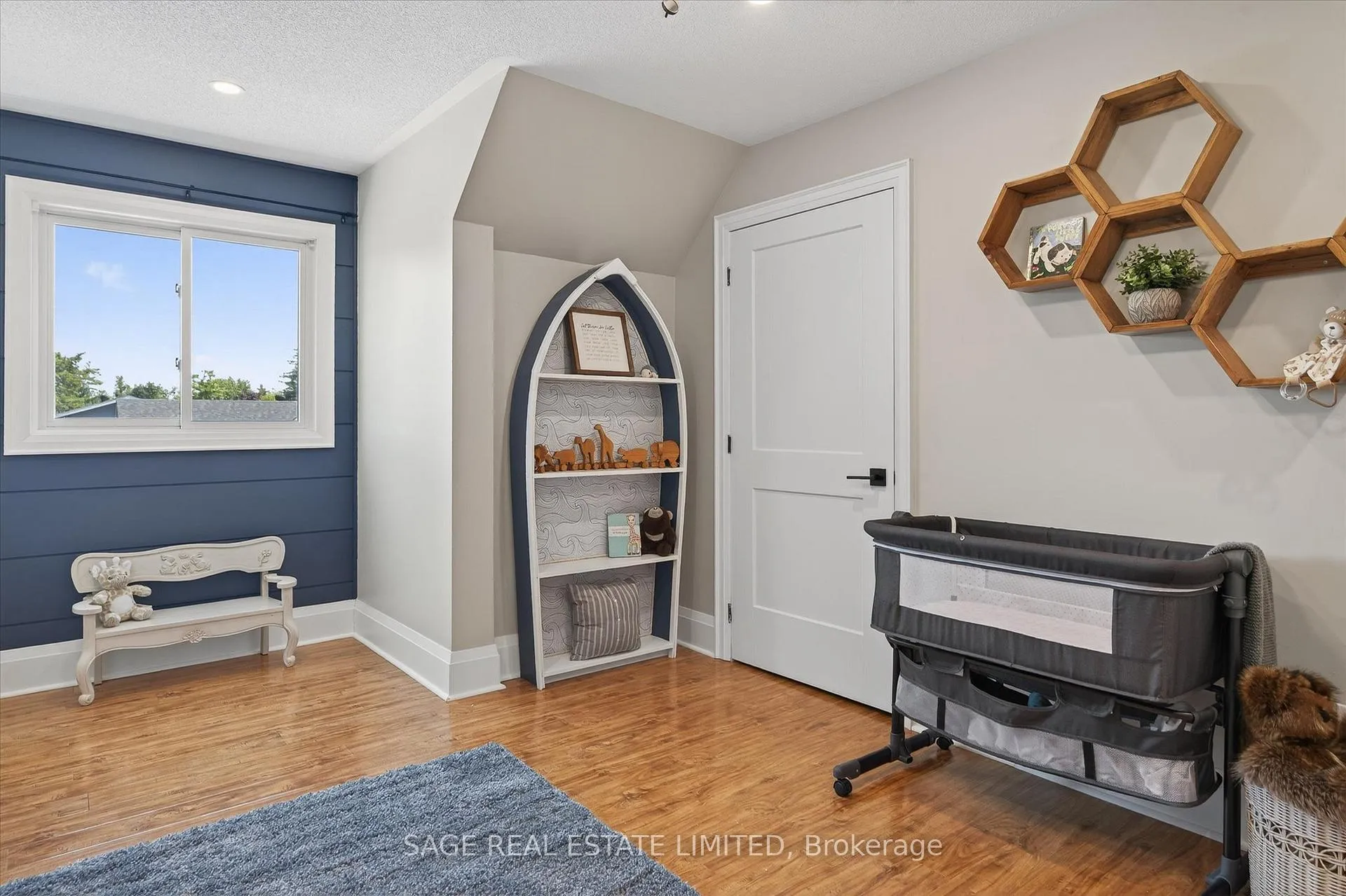 Photo 31 of 19 Cedartree Lane, Kawartha Lakes, Bobcaygeon — HOMEH