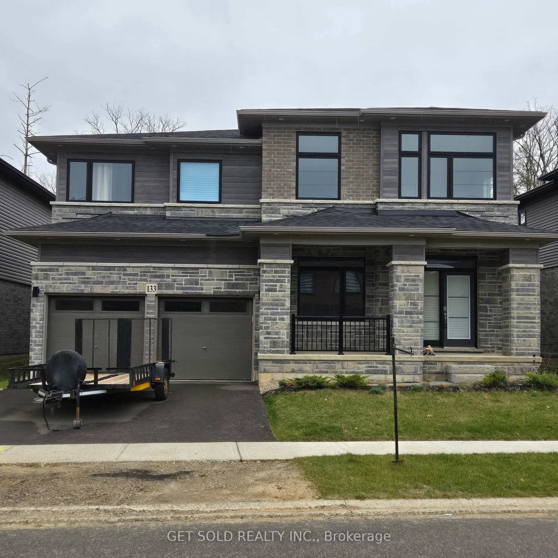 Photo 1 of 133 Court Drive, Brant, Paris — HOMEH