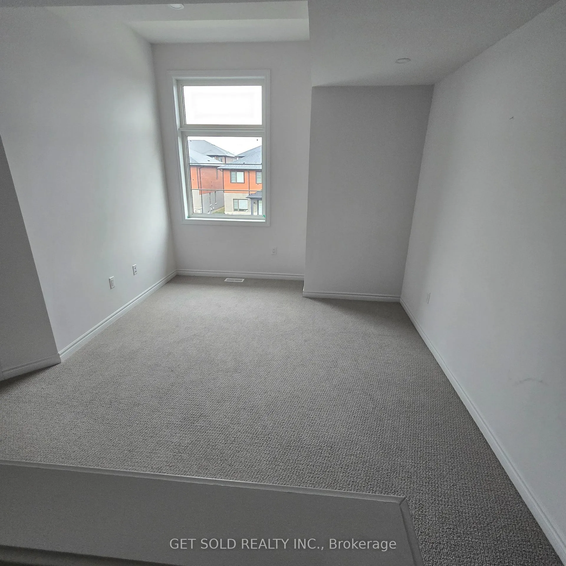 Photo 21 of 133 Court Drive, Brant, Paris — HOMEH