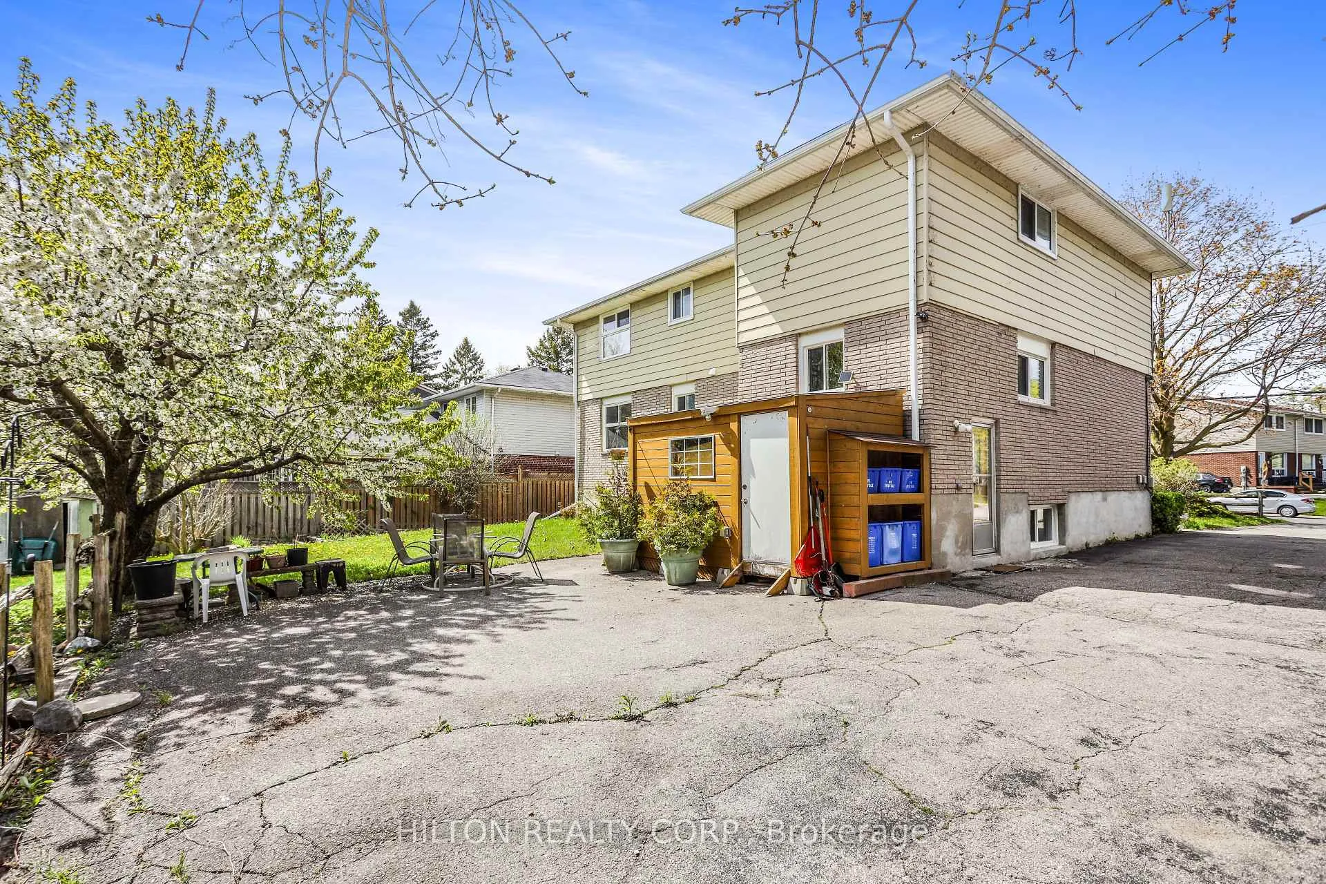 Photo 5 of 515 Stone Street, Oshawa, Lakeview — HOMEH