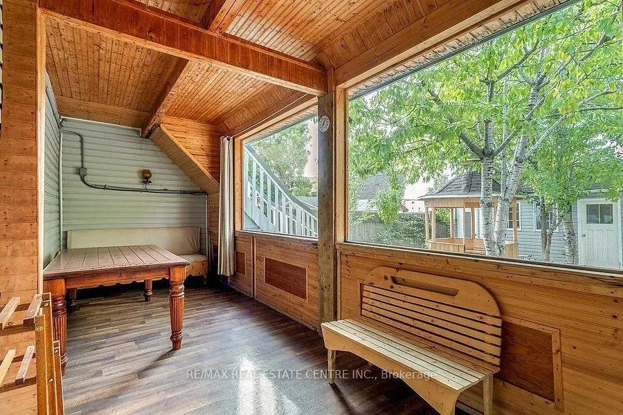 Photo 13 of Unit 1, 273 Rosslyn Avenue N, Hamilton, Crown Point — HOMEH