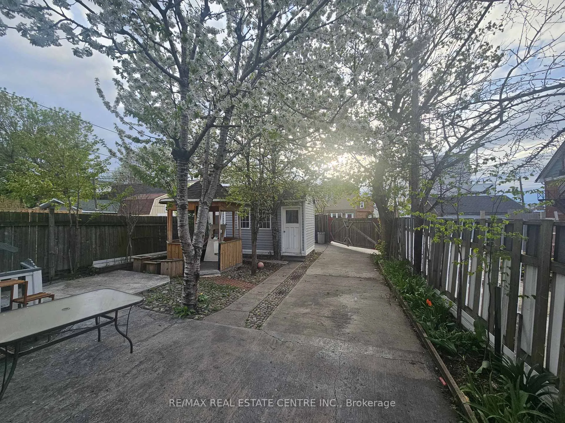 Photo 20 of Unit 1, 273 Rosslyn Avenue N, Hamilton, Crown Point — HOMEH