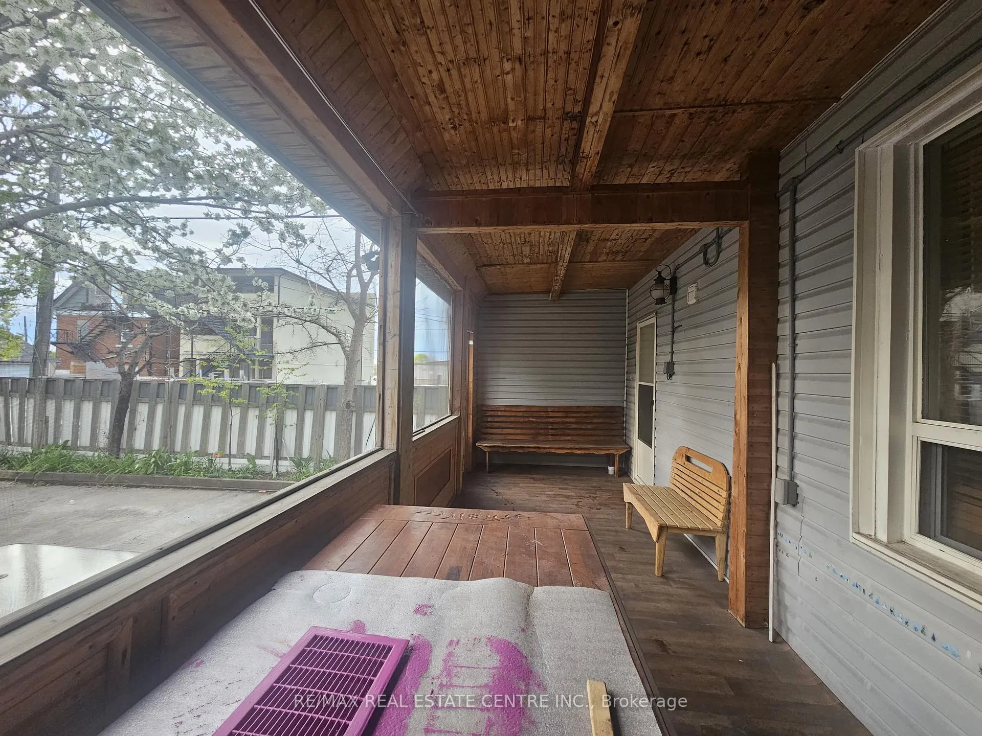 Photo 24 of Unit 1, 273 Rosslyn Avenue N, Hamilton, Crown Point — HOMEH