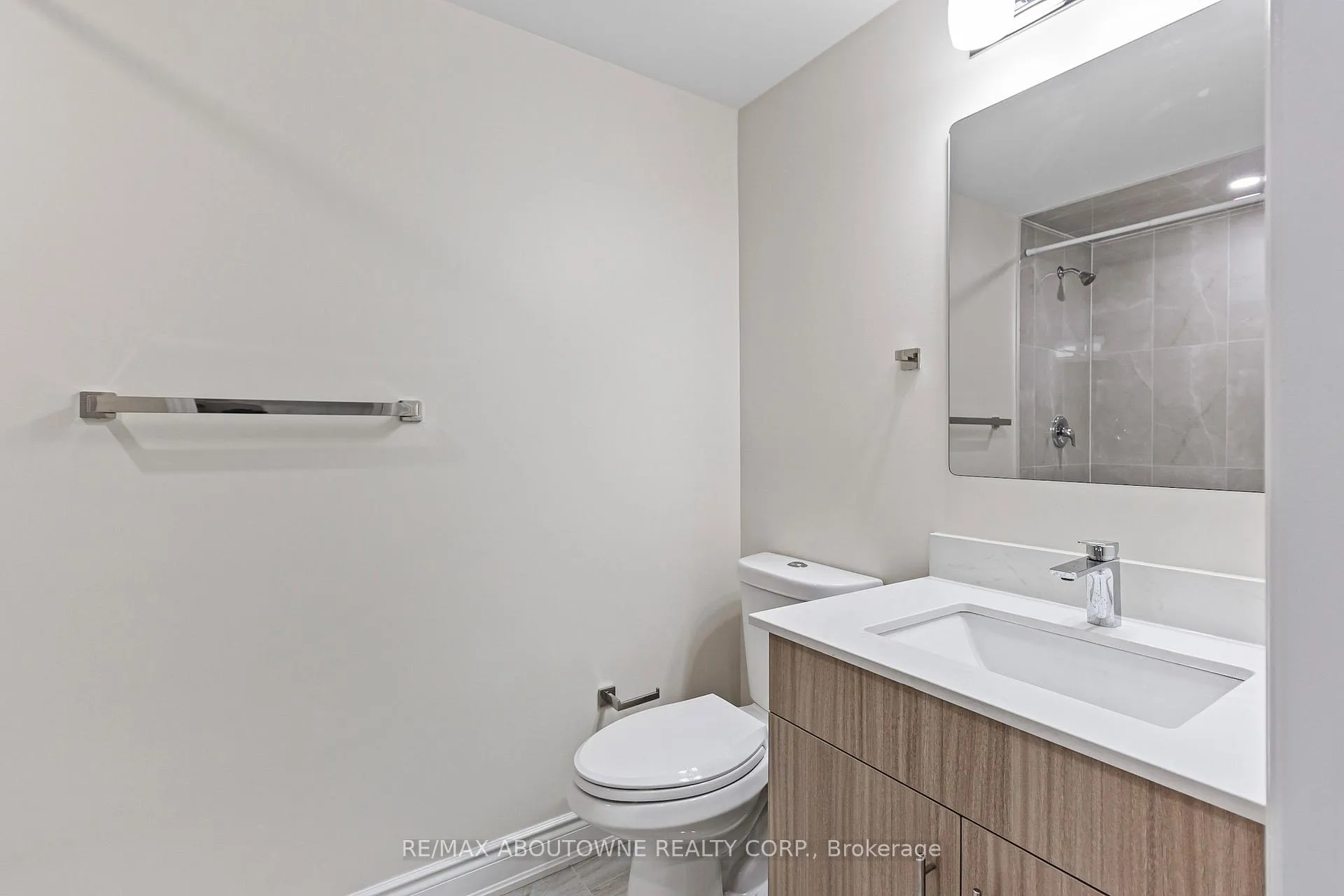 Photo 11 of Unit Basement, 23 Kirkpatrick Street, Brampton, Heart Lake — HOMEH