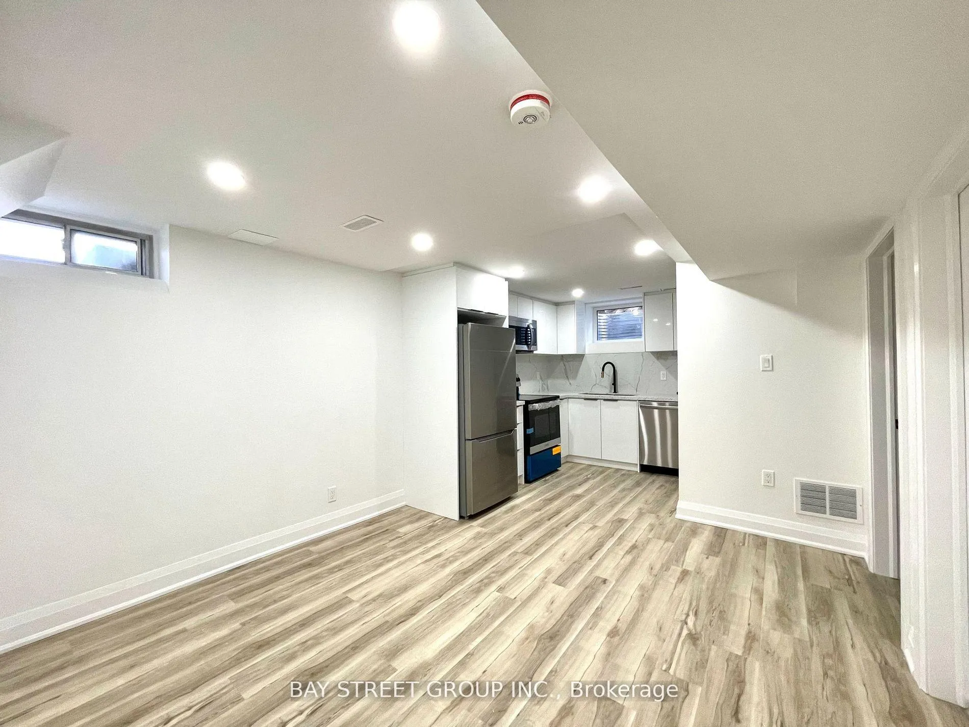 Photo 6 of Unit 2, 119 Claymore Crescent, Oshawa, Eastdale — HOMEH