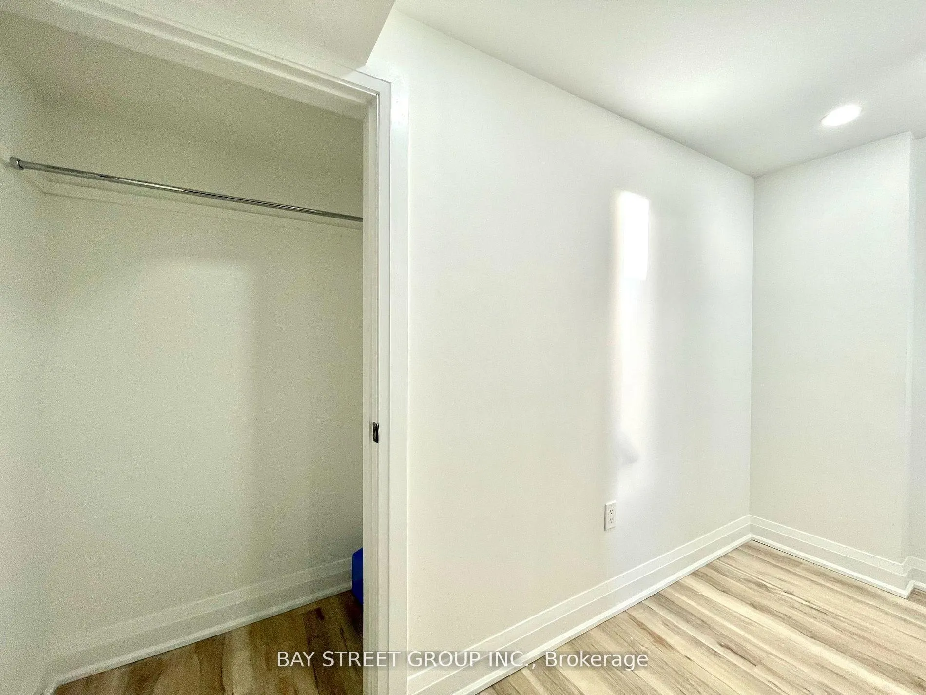 Photo 8 of Unit 2, 119 Claymore Crescent, Oshawa, Eastdale — HOMEH