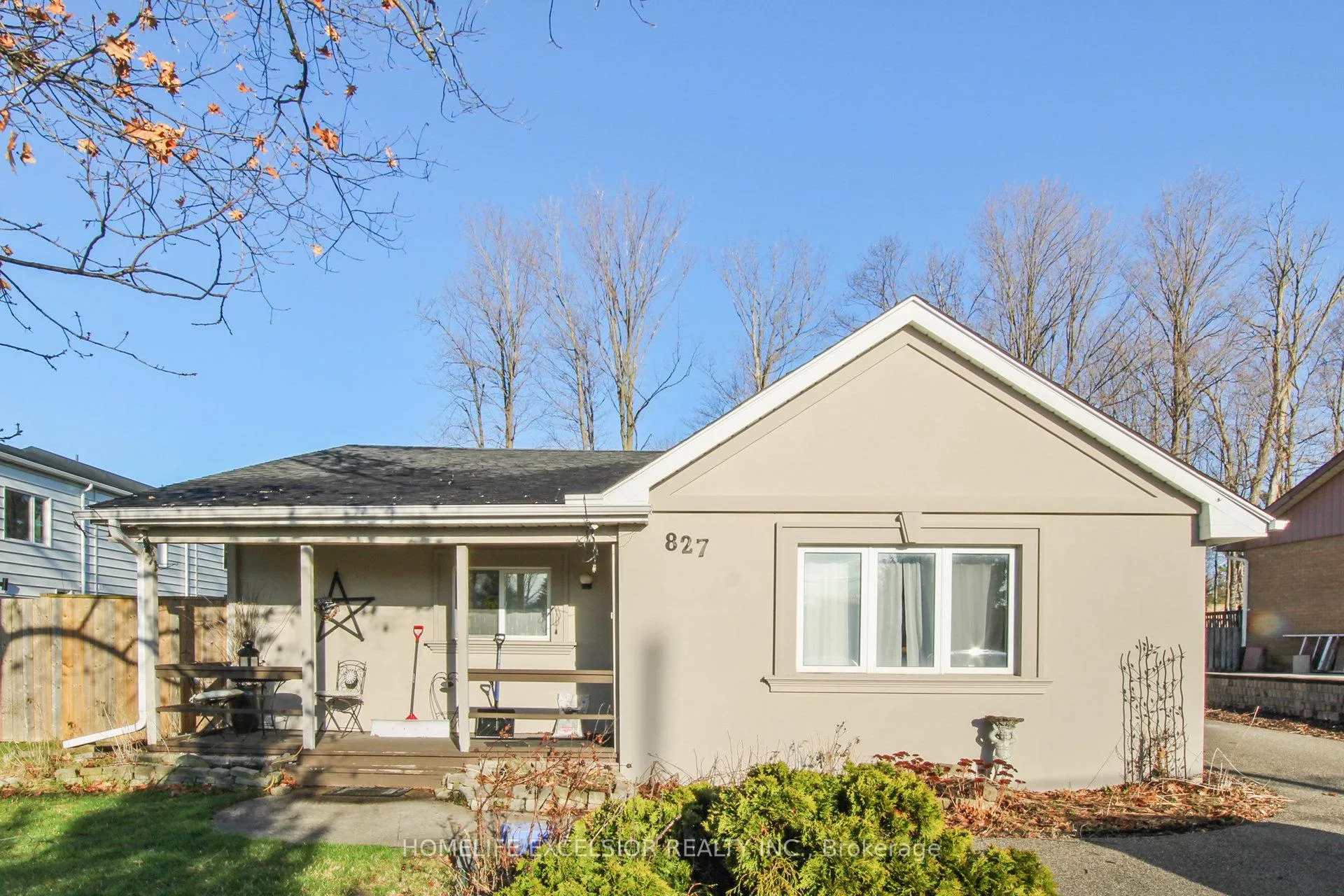 Photo 3 of 827 Essa Road, Barrie, Holly — HOMEH