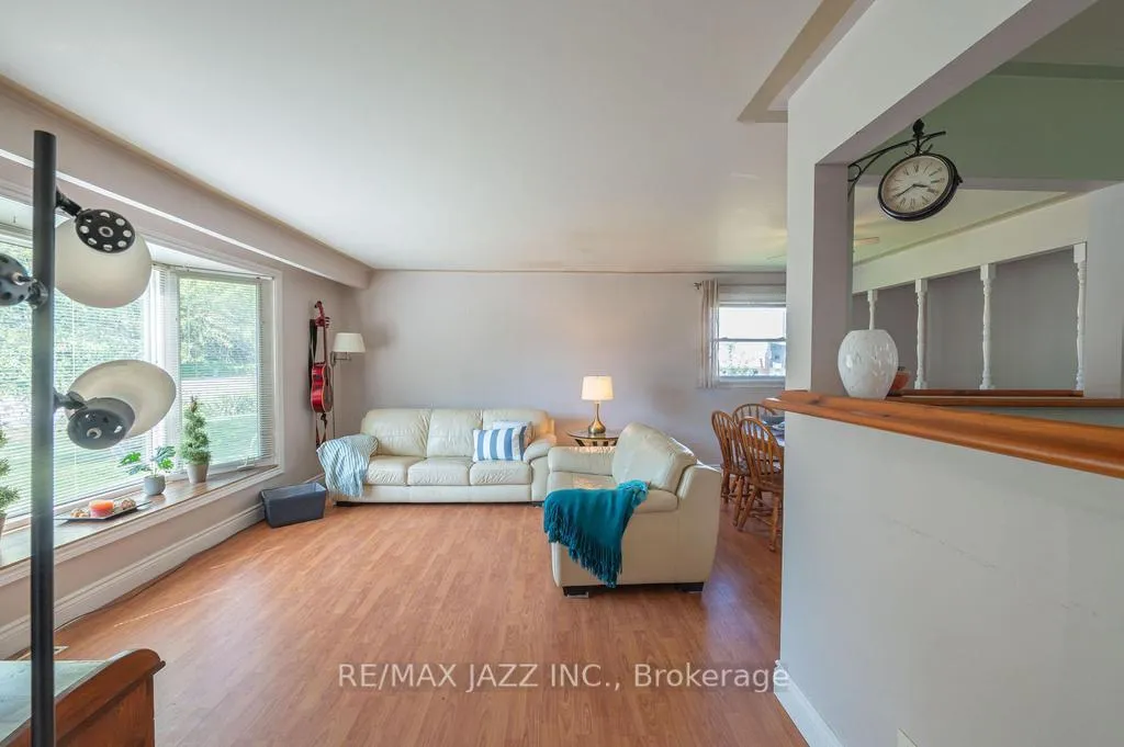 Photo 4 of 22 Sunrise Drive, Scugog, Blackstock — HOMEH