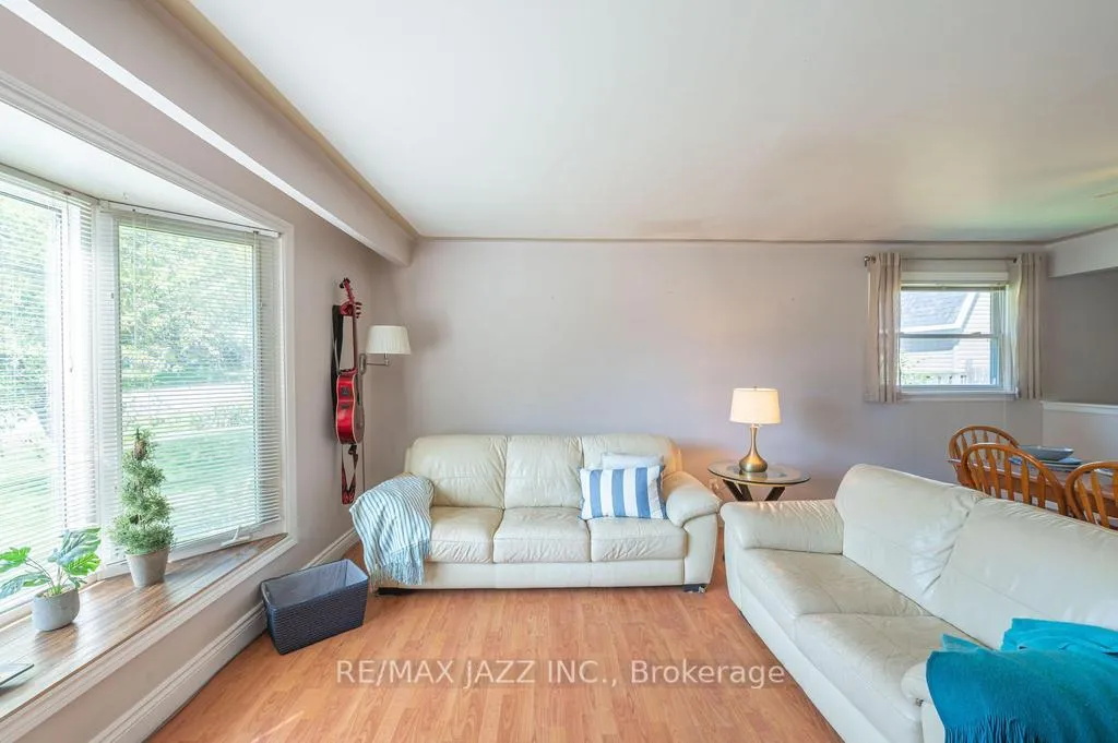 Photo 5 of 22 Sunrise Drive, Scugog, Blackstock — HOMEH
