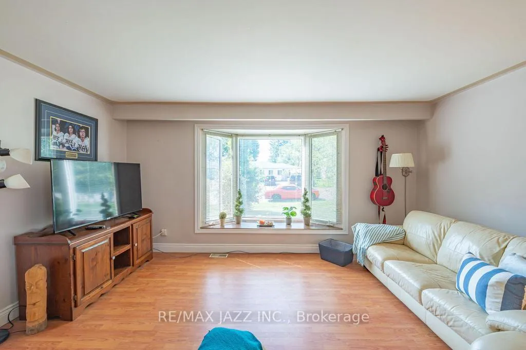 Photo 7 of 22 Sunrise Drive, Scugog, Blackstock — HOMEH