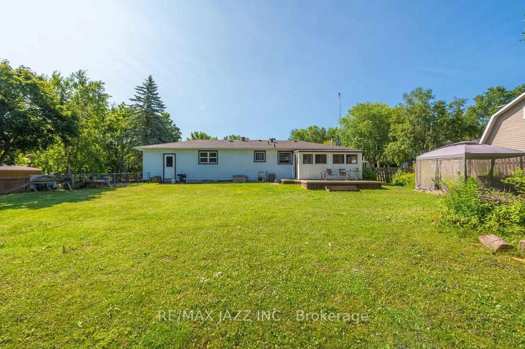 Photo 23 of 22 Sunrise Drive, Scugog, Blackstock — HOMEH