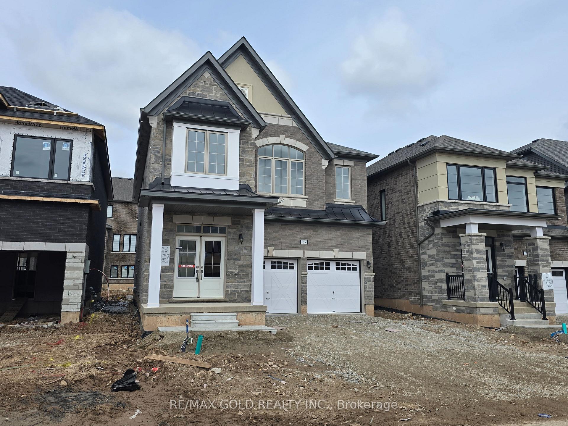 Photo 2 of 33 Stanley Leitch Drive, Kitchener, Mill Courtland Woodside Park — HOMEH