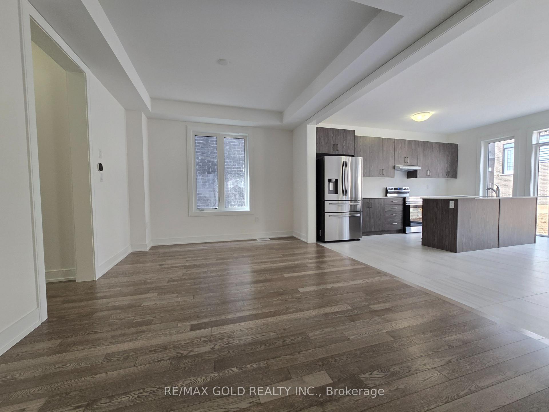 Photo 7 of 33 Stanley Leitch Drive, Kitchener, Mill Courtland Woodside Park — HOMEH