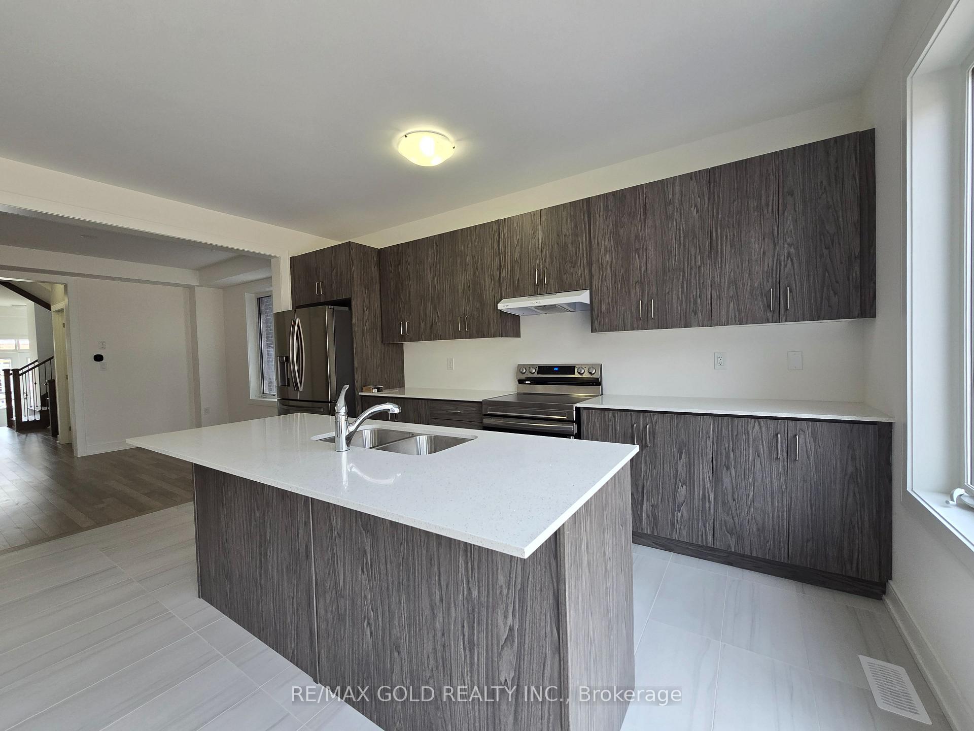 Photo 13 of 33 Stanley Leitch Drive, Kitchener, Mill Courtland Woodside Park — HOMEH