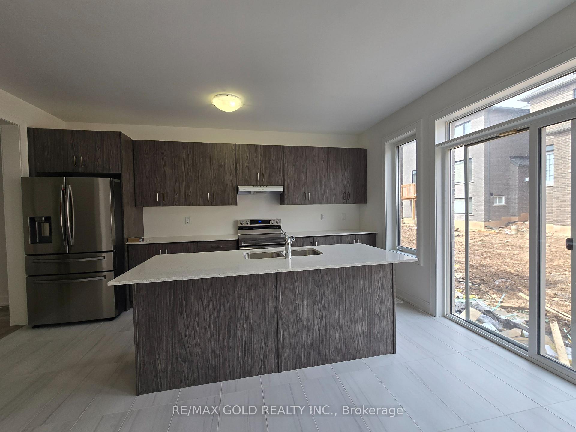 Photo 14 of 33 Stanley Leitch Drive, Kitchener, Mill Courtland Woodside Park — HOMEH
