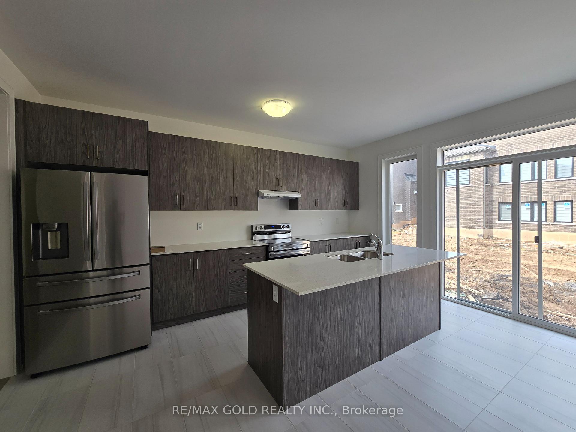 Photo 15 of 33 Stanley Leitch Drive, Kitchener, Mill Courtland Woodside Park — HOMEH