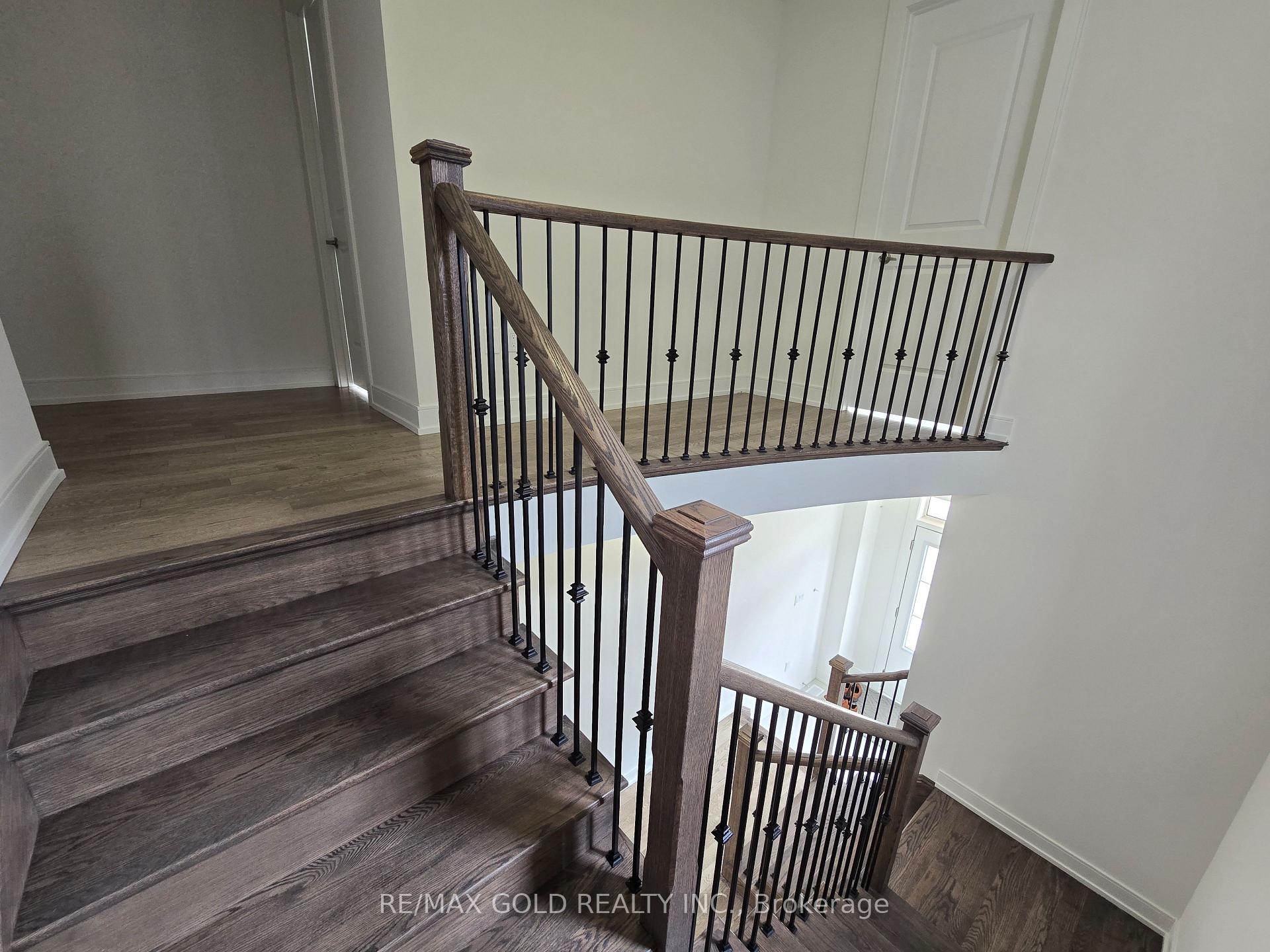 Photo 16 of 33 Stanley Leitch Drive, Kitchener, Mill Courtland Woodside Park — HOMEH