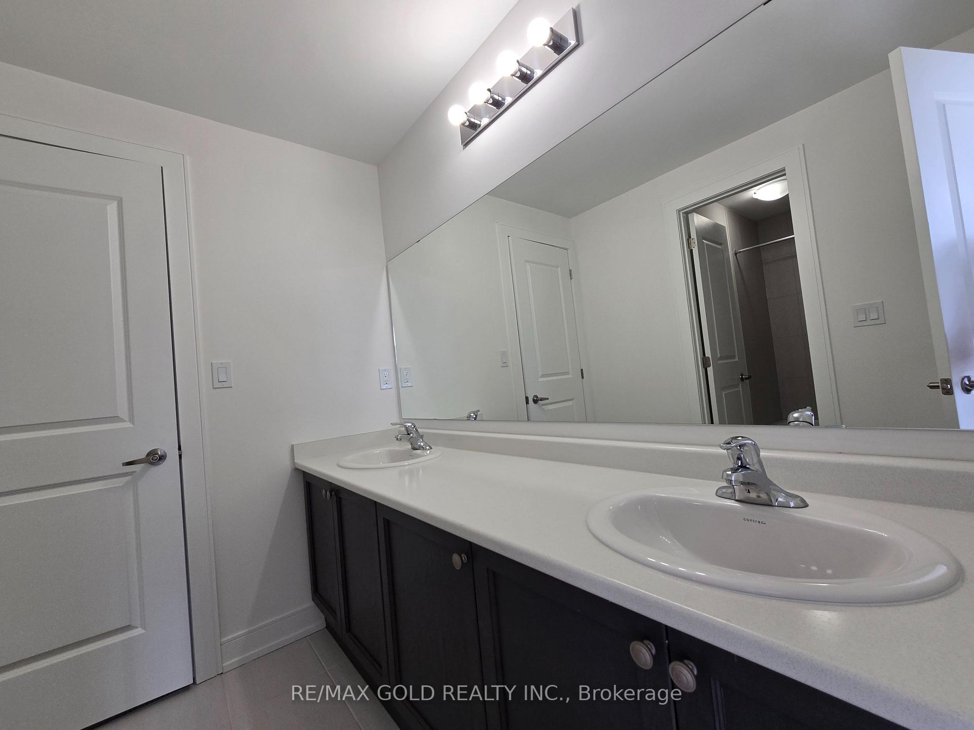 Photo 19 of 33 Stanley Leitch Drive, Kitchener, Mill Courtland Woodside Park — HOMEH