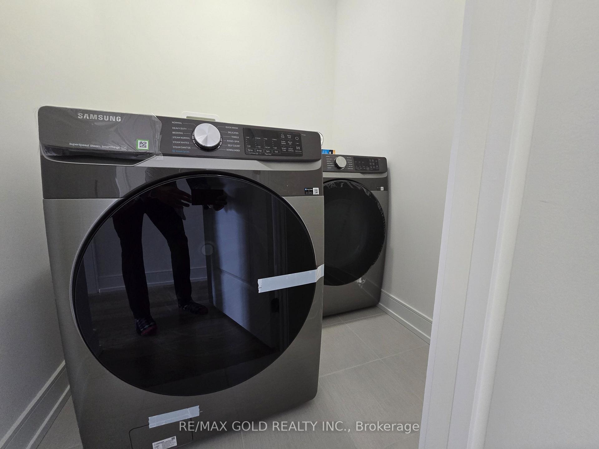Photo 20 of 33 Stanley Leitch Drive, Kitchener, Mill Courtland Woodside Park — HOMEH