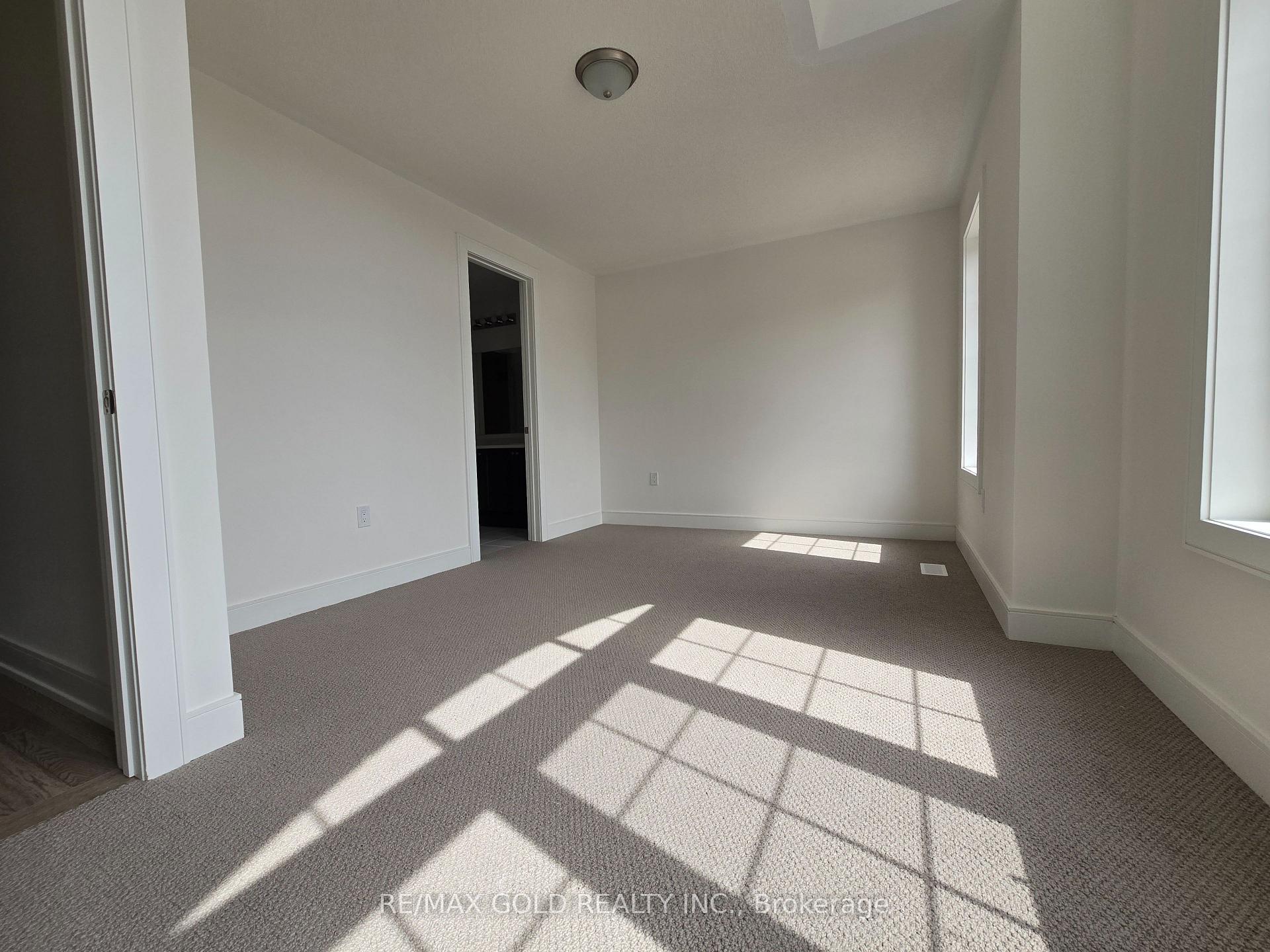 Photo 21 of 33 Stanley Leitch Drive, Kitchener, Mill Courtland Woodside Park — HOMEH