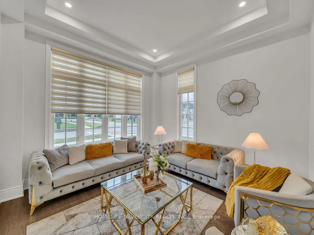 Photo 11 of 2 Endless Circle, Vaughan, Kleinburg — HOMEH