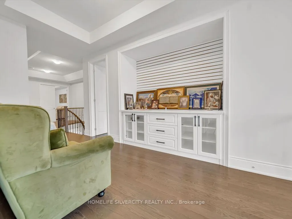Photo 44 of 2 Endless Circle, Vaughan, Kleinburg — HOMEH