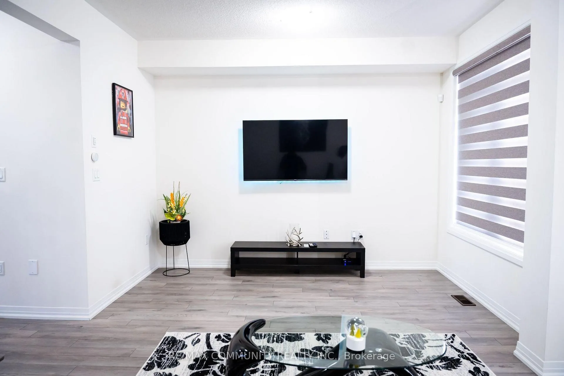Photo 8 of 130 Purple Sage Drive, Brampton, Bram East — HOMEH