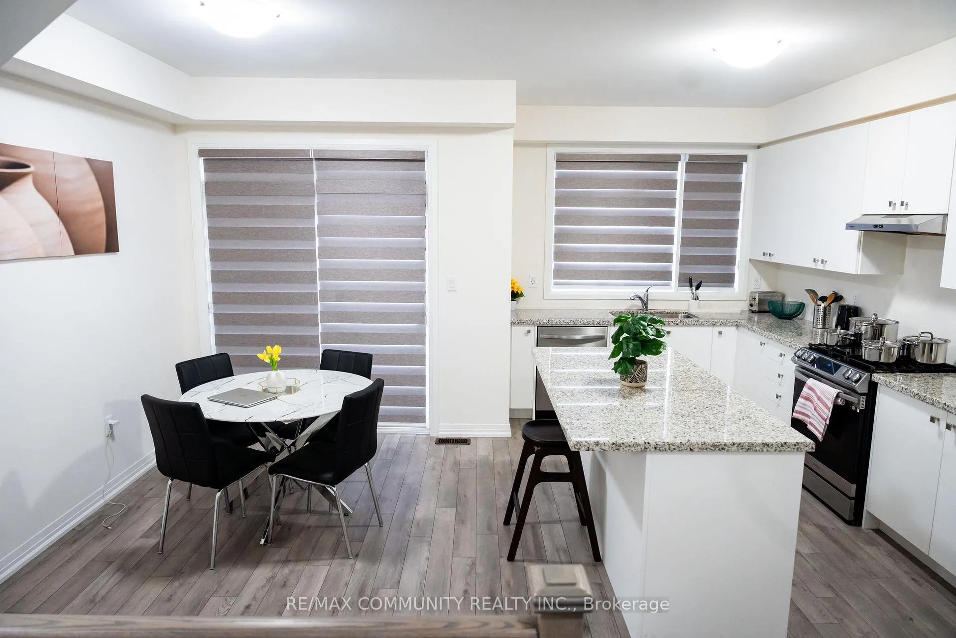 Photo 12 of 130 Purple Sage Drive, Brampton, Bram East — HOMEH
