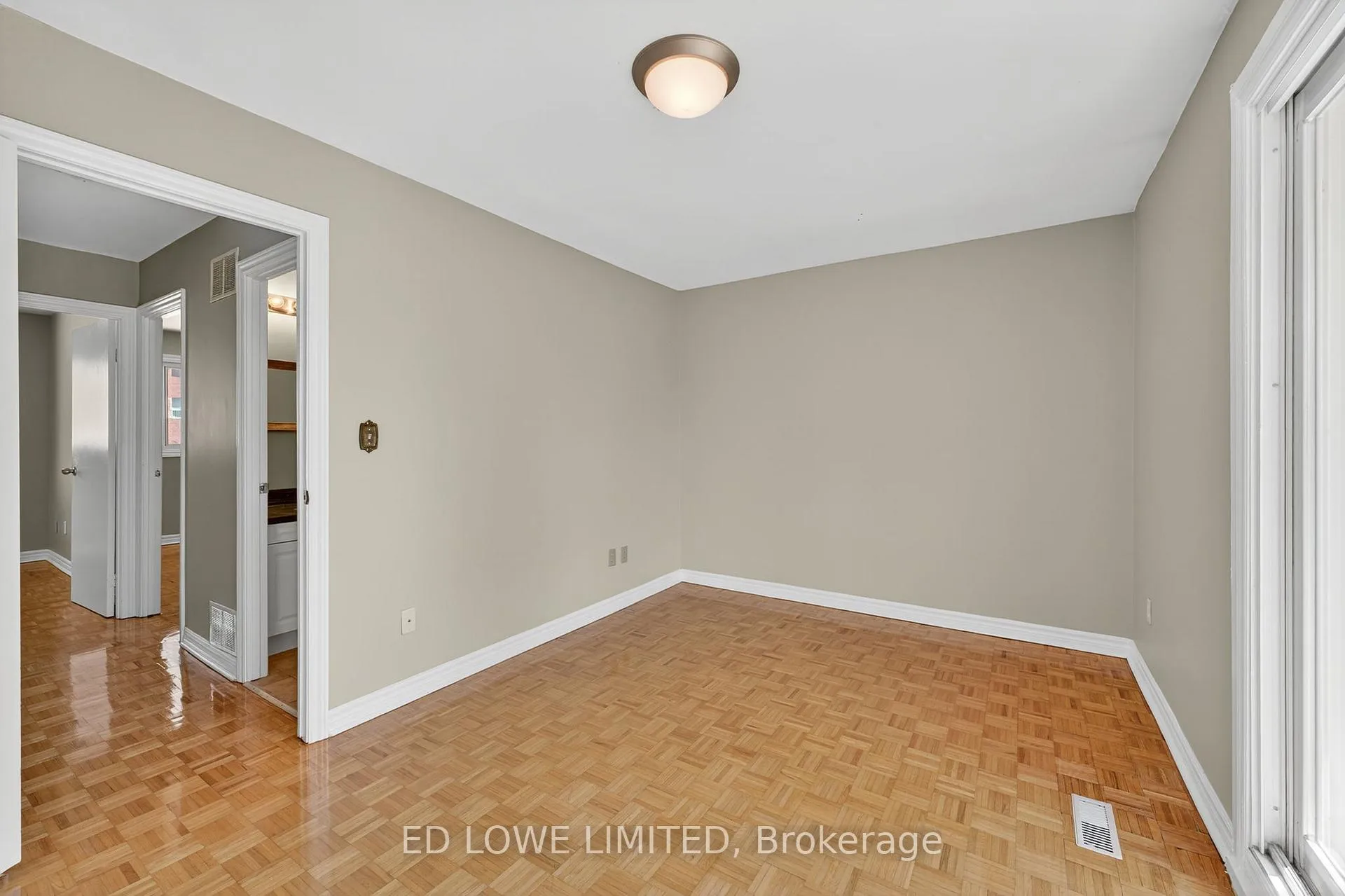 Photo 17 of Unit 27, 275 Blake Street, Barrie, North Shore — HOMEH