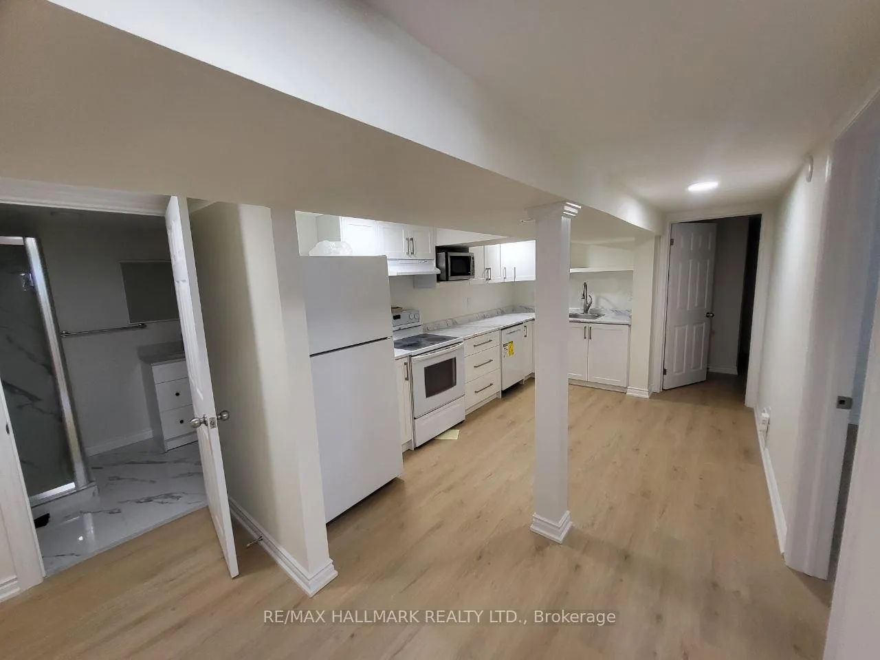Photo 5 of Unit Lower, 10 Johnson Road, Aurora, Aurora Highlands — HOMEH