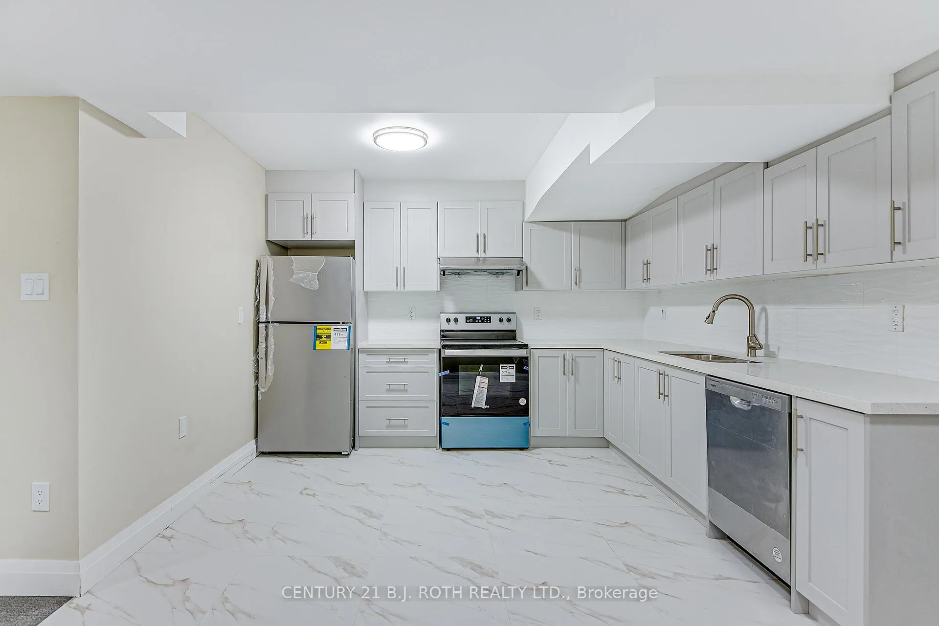 Photo 5 of Unit 2, 82 Peel Street, Barrie, Wellington — HOMEH