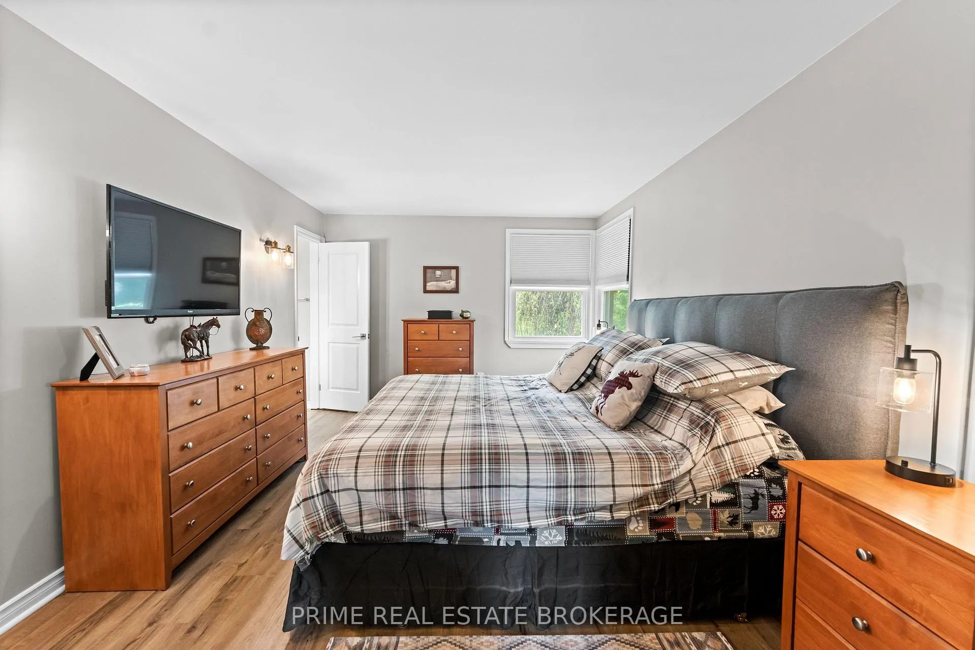 Photo 25 of 3304 Cromarty Drive, Thames Centre, Putnam — HOMEH