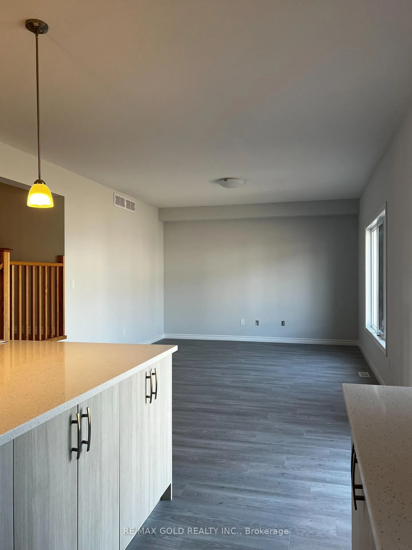 Photo 4 of 12 Becker Street, Brant, Paris — HOMEH
