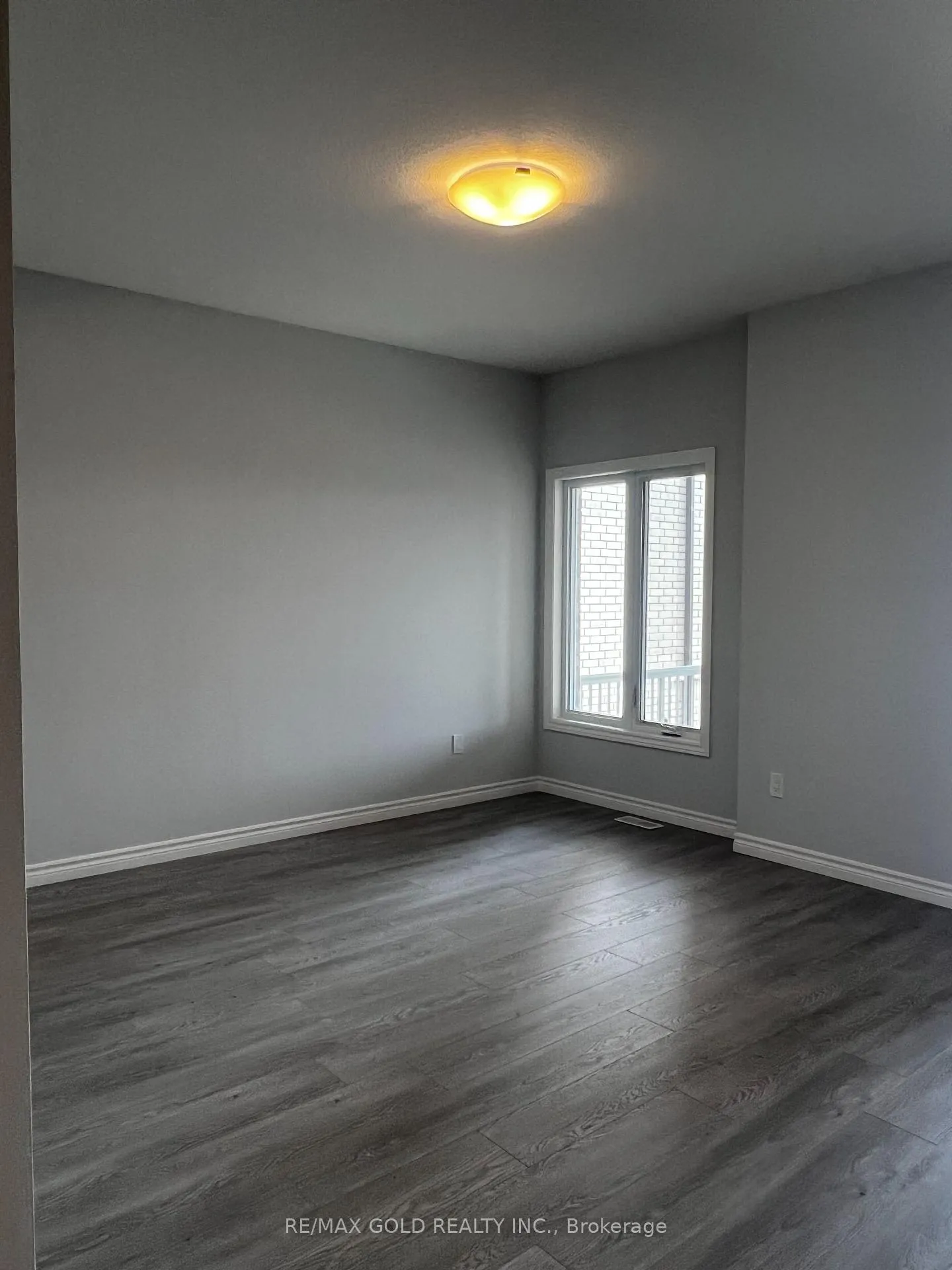 Photo 8 of 12 Becker Street, Brant, Paris — HOMEH