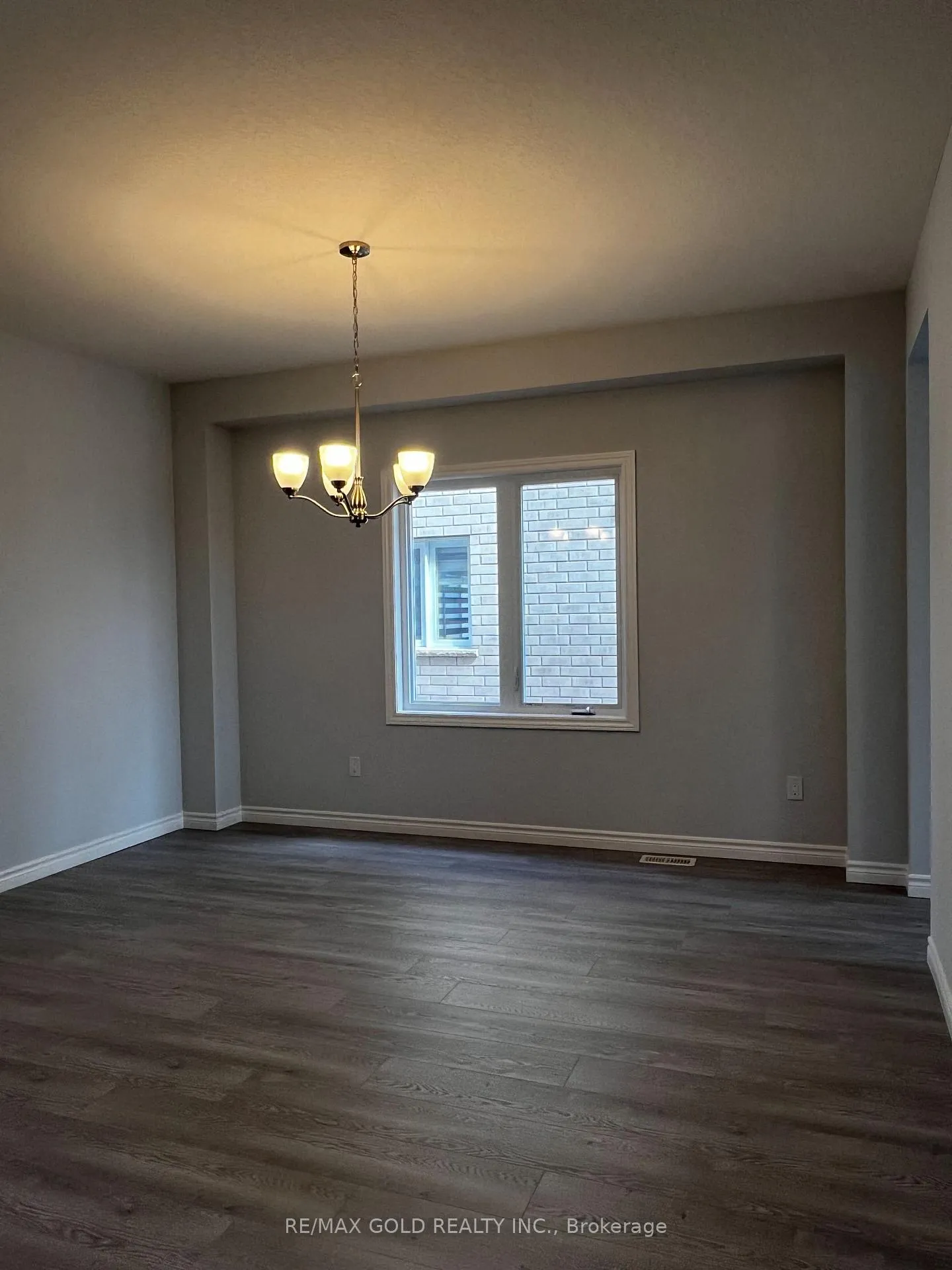 Photo 9 of 12 Becker Street, Brant, Paris — HOMEH