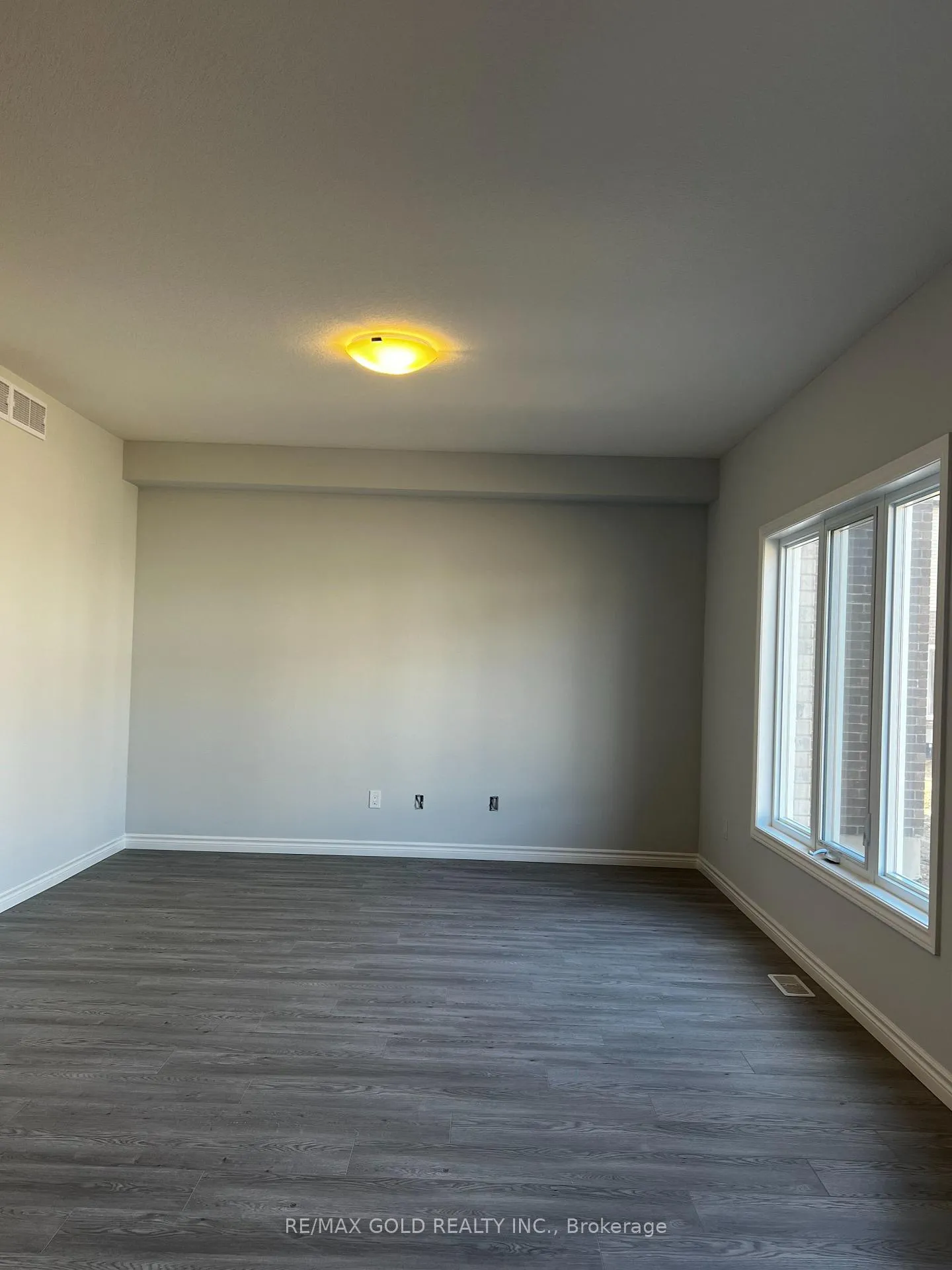 Photo 10 of 12 Becker Street, Brant, Paris — HOMEH