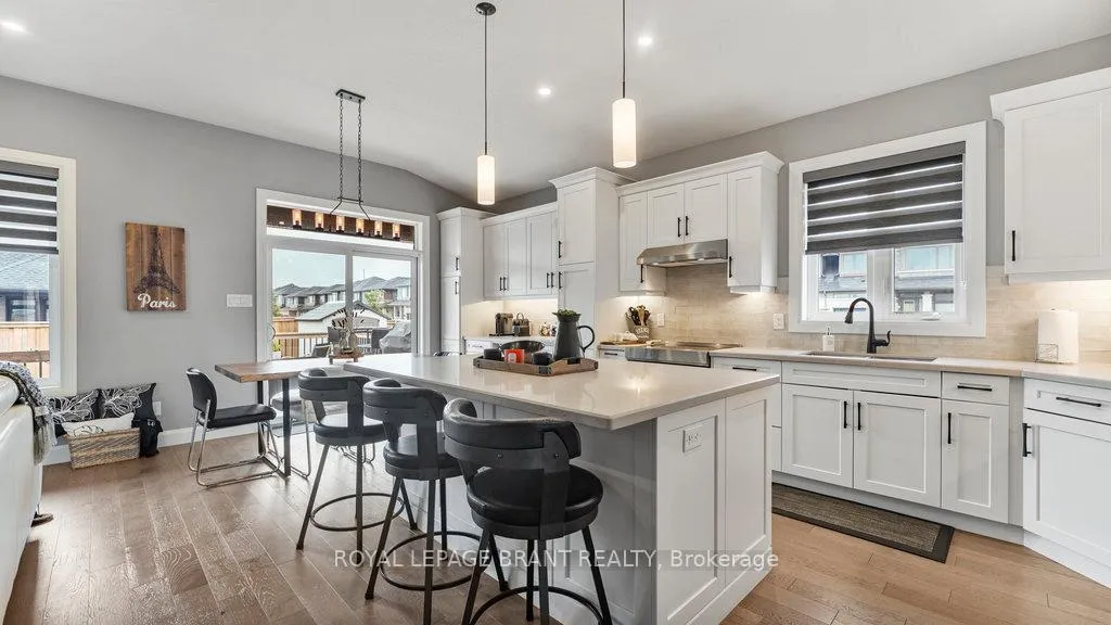 Photo 7 of 5 Edgar Place, Brant, Paris — HOMEH