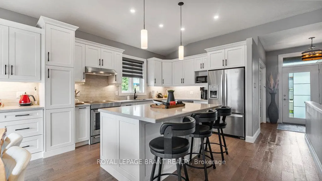Photo 8 of 5 Edgar Place, Brant, Paris — HOMEH