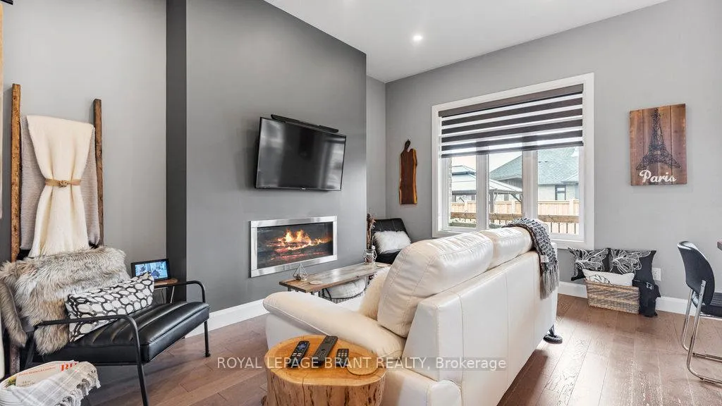 Photo 12 of 5 Edgar Place, Brant, Paris — HOMEH